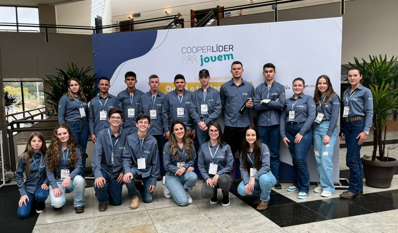 Jovens da Coprossel destacam legado e sucessÃ£o no CooperlÃ­der Jovem 2024