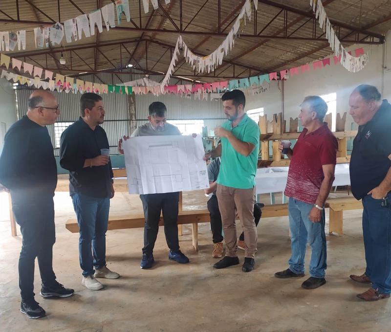 LS: Comunidade SÃ£o Pedro-Cidade vai construir nova churrasqueira com apoio da prefeitura