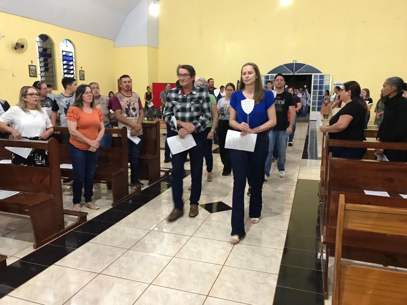 Missa com Novenas em louvor a SÃ£o Miguel reuniu dezenas de FiÃ©is neste sÃ¡bado (21)