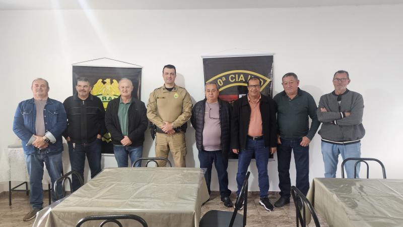 LS: Dia do Veterano Ã© comemorado com um cafÃ© da manhÃ£ na 10Âª Cia da PM