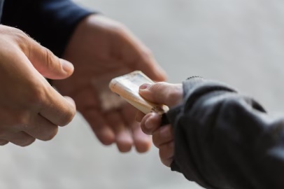 LS: IndivÃ­duos invadem imÃ³vel para realizar trÃ¡fico de drogas