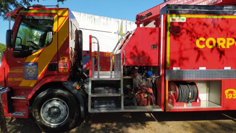 P. Barreiro: Homem bÃªbado coloca fogo em residÃªncia e Bombeiros sÃ£o acionados