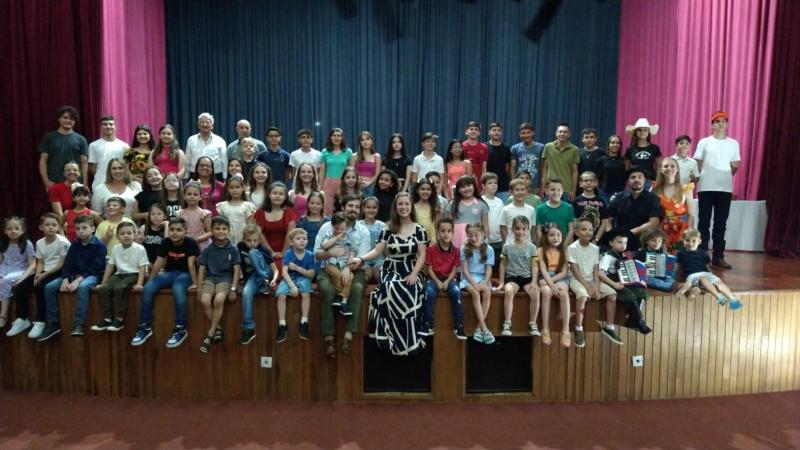 Recital DÃ³ RÃ© Miranda acontece neste sÃ¡bado no Cine Teatro Iguassu