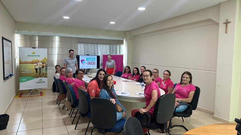 Programa de Desenvolvimento da LideranÃ§a Feminina Coprossel destaca o papel das mulheres no desenvolvimento regional