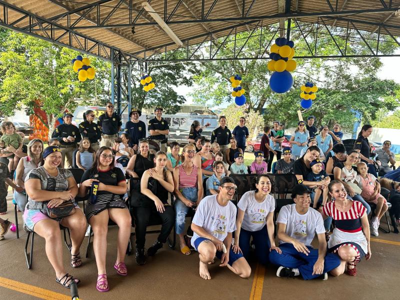 Cascavel: PRF realiza aÃ§Ã£o especial de encerramento da campanha Policiais Contra o CÃ¢ncer Infantil 2024