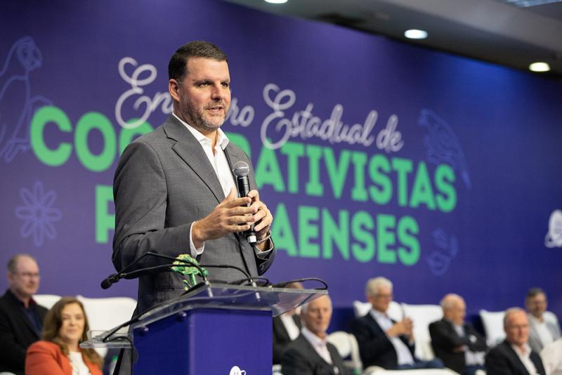 Pedro Lupion Ã© reconhecido pelo trabalho que realiza em defesa do cooperativismo na FPA e Frencoop
