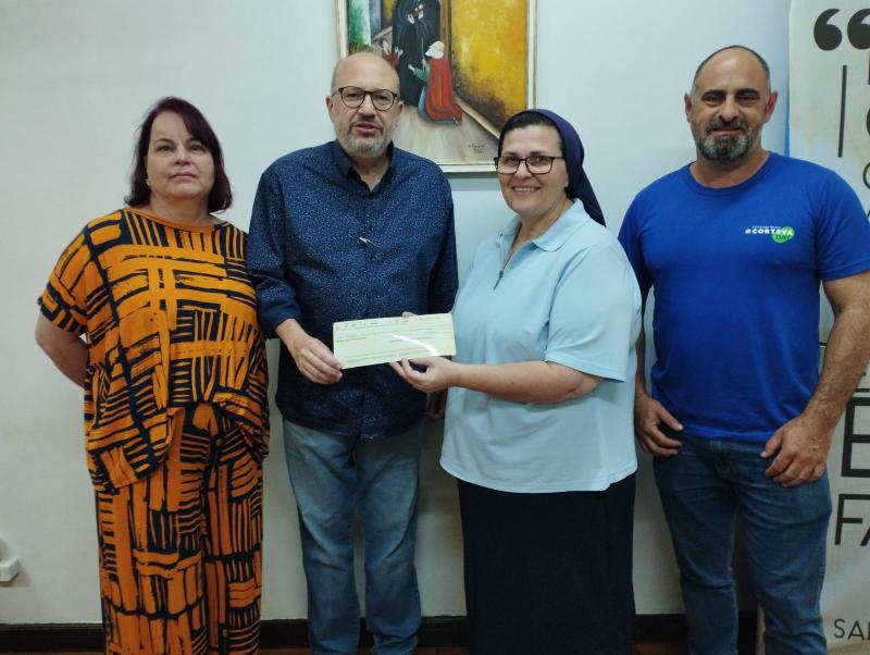 Loja ACÃCIA realiza prestaÃ§Ã£o de contas da costelada em prol do CEMIC