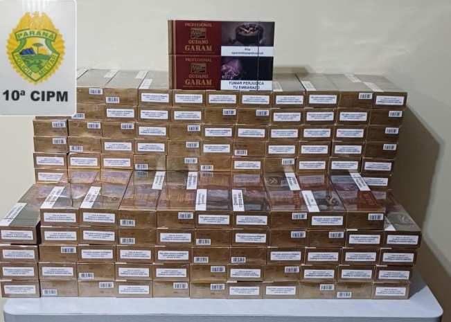 LS: Mulher Ã© presa com 165 maÃ§os de cigarro contrabandeados do Paraguai