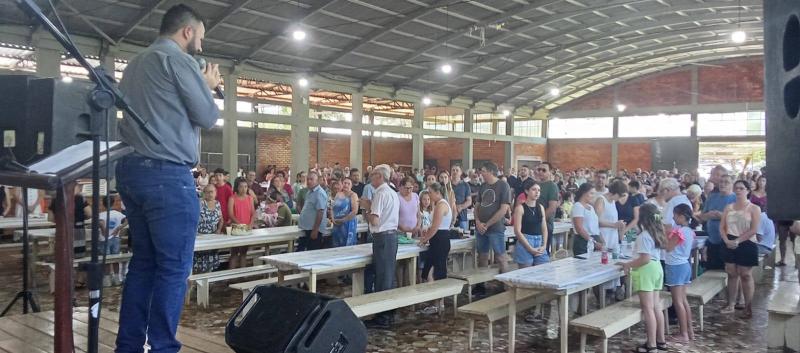 Mais de 400 almoÃ§os foram servidos na Macarronada de SÃ£o SebastiÃ£o de Laranjeiras do Sul