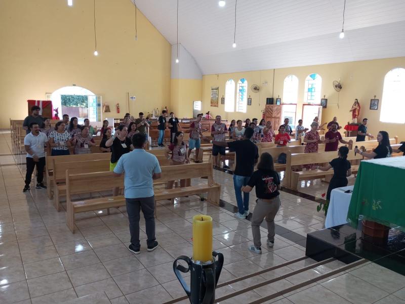 Bairro SÃ£o Miguel viveu carnaval de fÃ© e evangelizaÃ§Ã£o em Laranjeiras do Sul