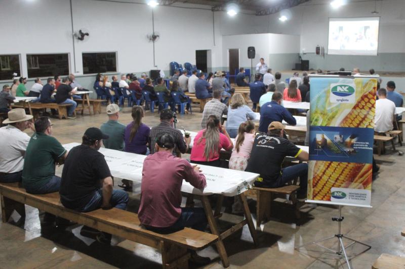 Unidade Coprossel de Porto Barreiro reÃºne cooperados em pre-assembleia