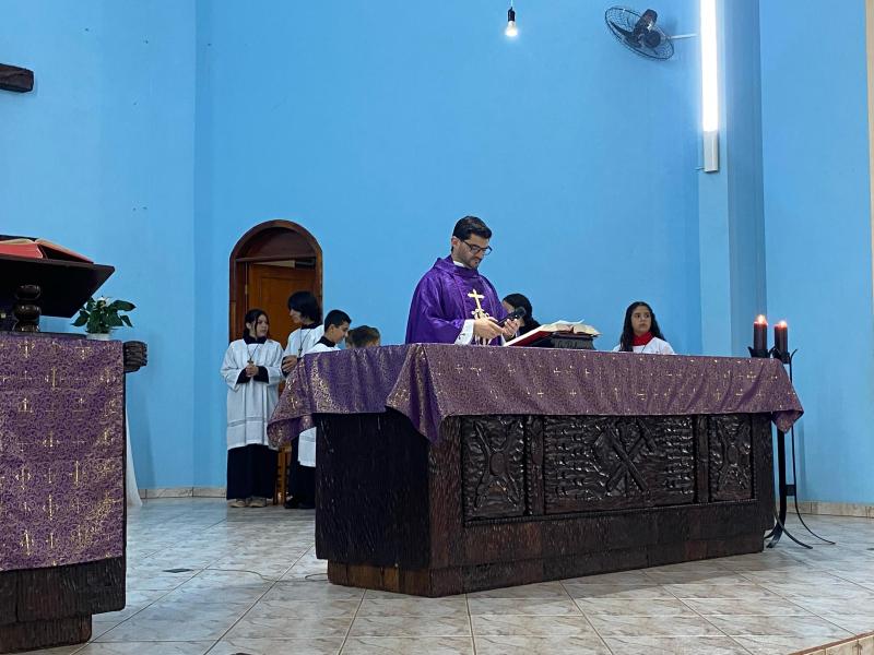 LS: Comunidade Nossa Senhora do PerpÃ©tuo Socorro realiza as confissÃµes em preparaÃ§Ã£o para a PÃ¡scoa