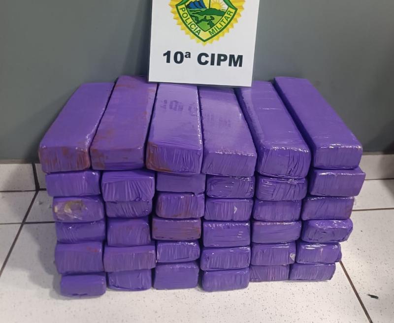 LS: Jovem Ã© presa com 25kg de maconha na rodoviÃ¡ria municipal