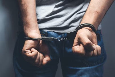 LS: PM cumpre mandado de prisão e prende individuo com tornozeleira eletrônica