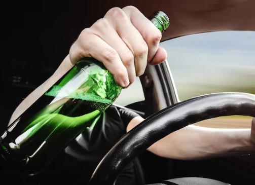 LS: Condutor é preso ingerindo bebida alcoólica enquanto dirigia