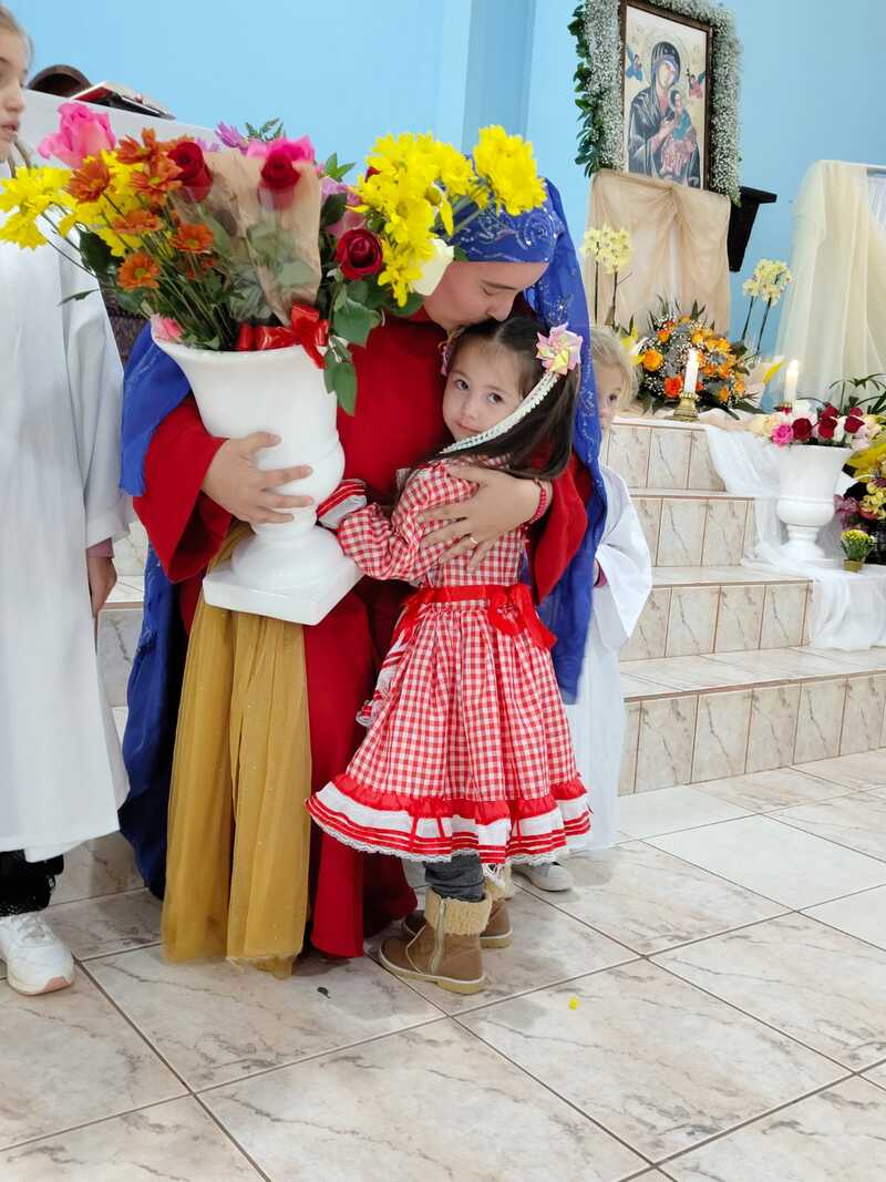 1ª Quemesse Nossa Senhora do Perpétuo Socorro reuniu centanas da Fiéis no Bairro Cristo Rei