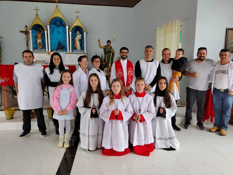 Festa em louvor a São João Batista reúne fiéis e é marcada por fé e confraternização na Linha Alto São João em Laranjeiras do Sul