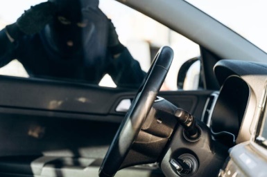 LS: Homem encontra veículo abandonado e leva até a PM