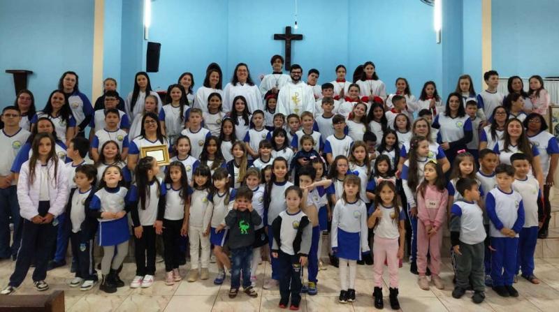 LS: Escola Valdemar Boeira abre programação de aniversário com missa