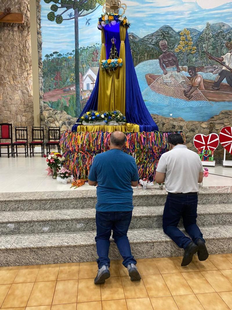 Fé e devoção marcam o 4º dia da Novena em honra a Nossa Senhora Aparecida em Laranjeiras do Sul