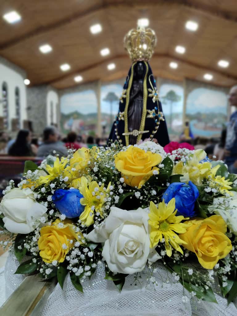 Encerramento das Novenas de Nossa Senhora Aparecida reúne centenas de devotos em Laranjeiras do Sul