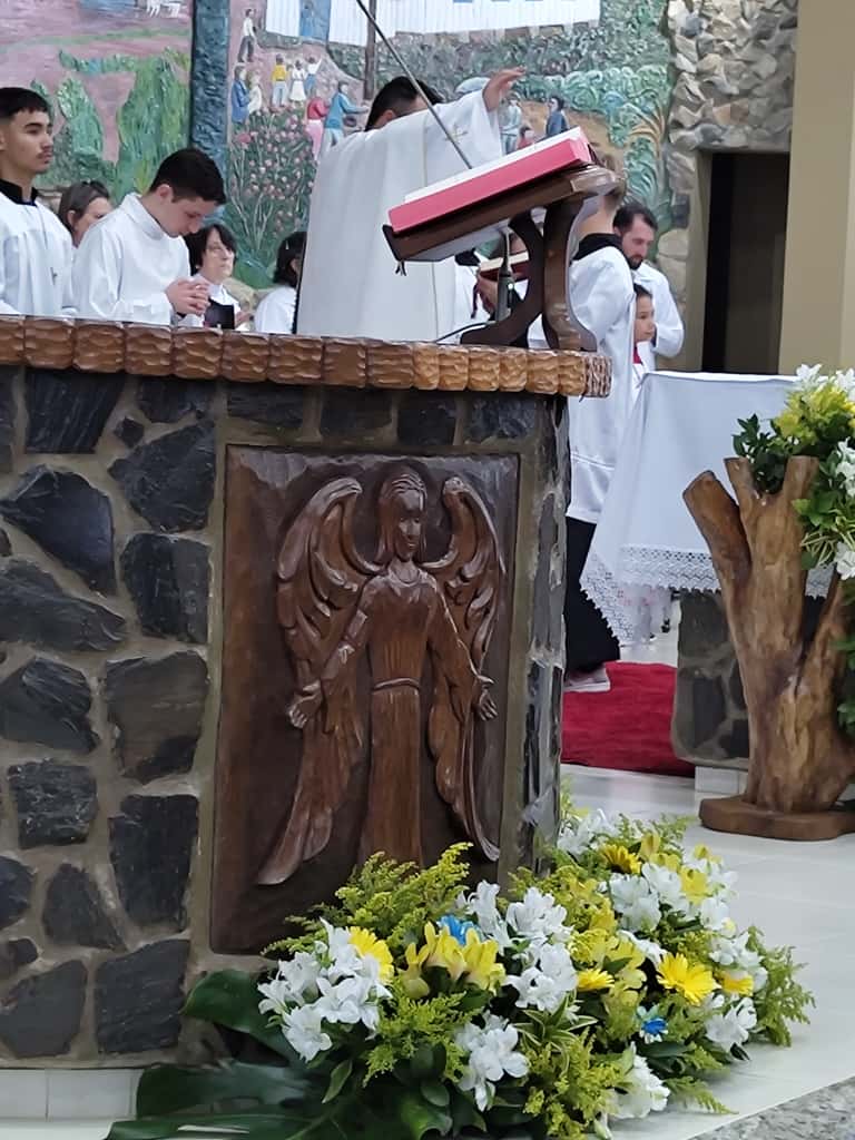 Terceira celebração do domingo reúne fiéis no Santuário de Nossa Senhora Aparecida