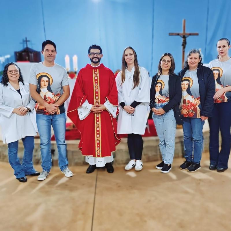 Fies lotaram a Igreja no 2º dia da Novena em honra à Frei Galvão 