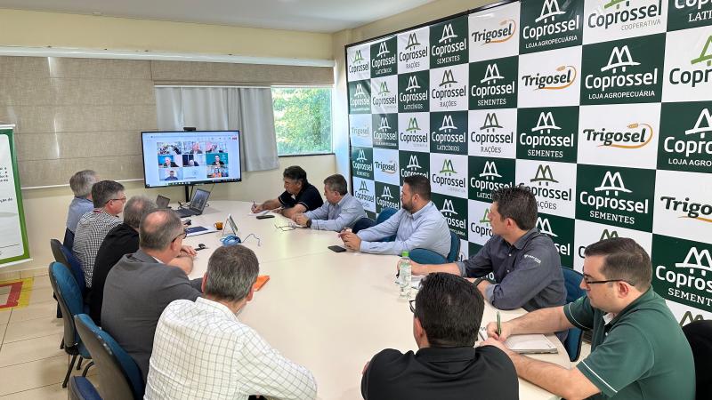 Cooperativas alinham estratégias para reestruturação de Rio Bonito do Iguaçu