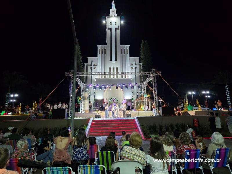 Missa e Cantata de Natal acontecem neste domingo na Praça da Igreja Matriz