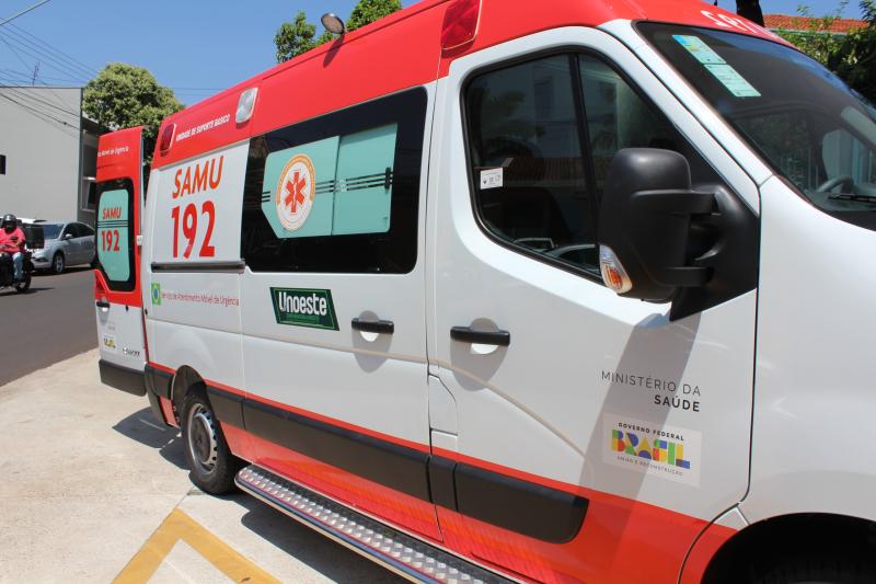 N. Laranjeiras: Veículo tomba em via pública e condutor fica ferido 