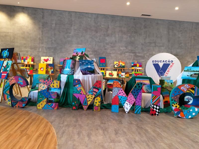 CEMMIC está realizando a exposição de Telas produzidas pelos alunos