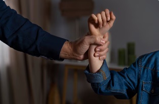 LS: Homem não aceita o fim do relacionamento e passa a ameaçar a ex-companheira