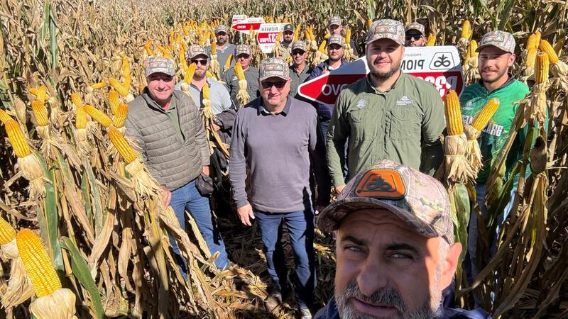 Equipe técnica da Coprossel realiza visita de campo para avaliação e estratégias de milho 2ª safra