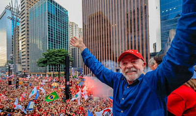 Lula é reeleito presidente da República